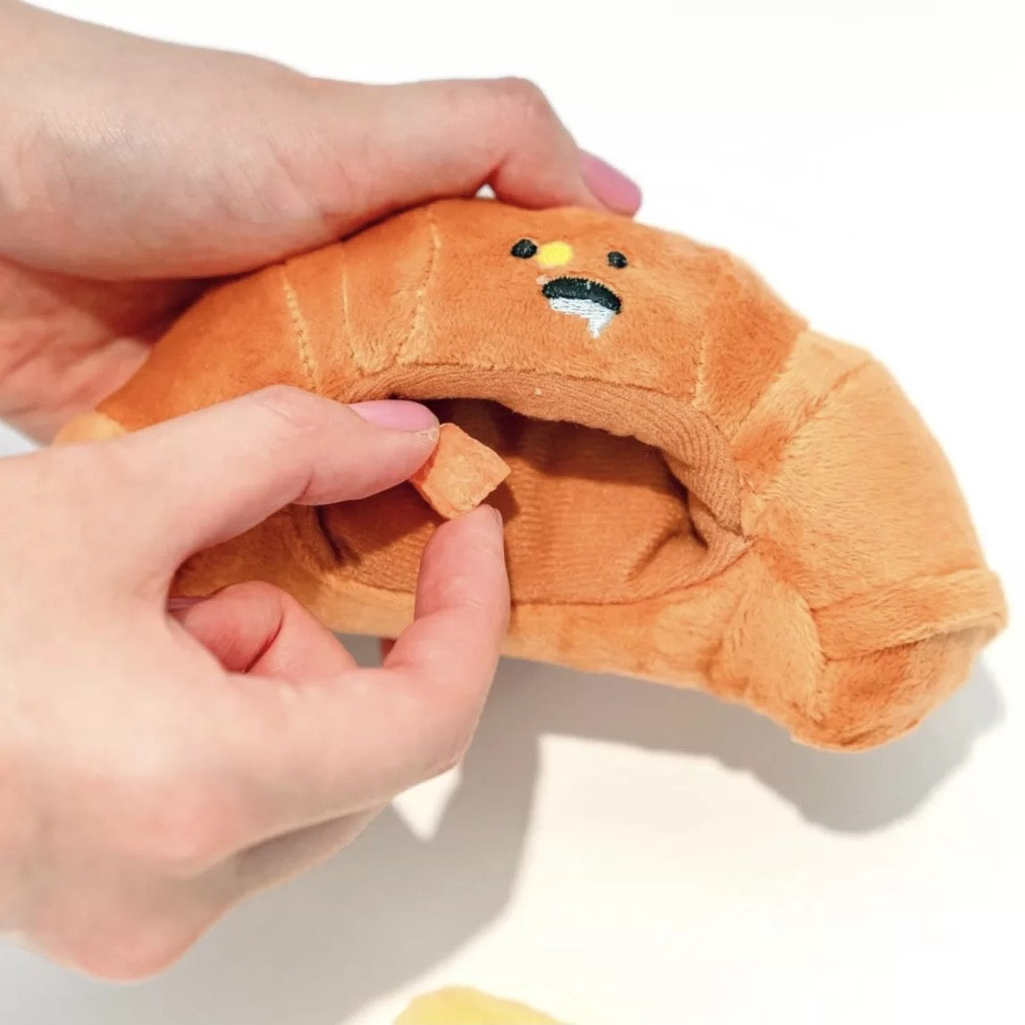 CROISSANT TOY